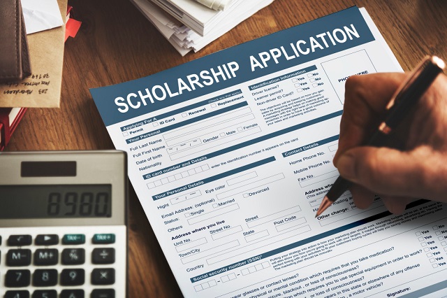 The Dos and Don’ts of Completing an Online Scholarship Form